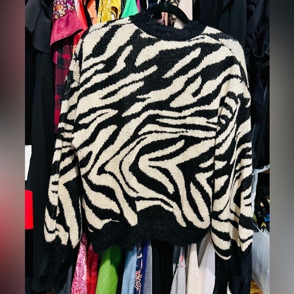 Vintage Havana Zebra Print Cardigan Soft and Fluffy - Picture 5 of 6